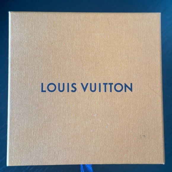 Louis Vuitton Belt - Picture 4 of 7